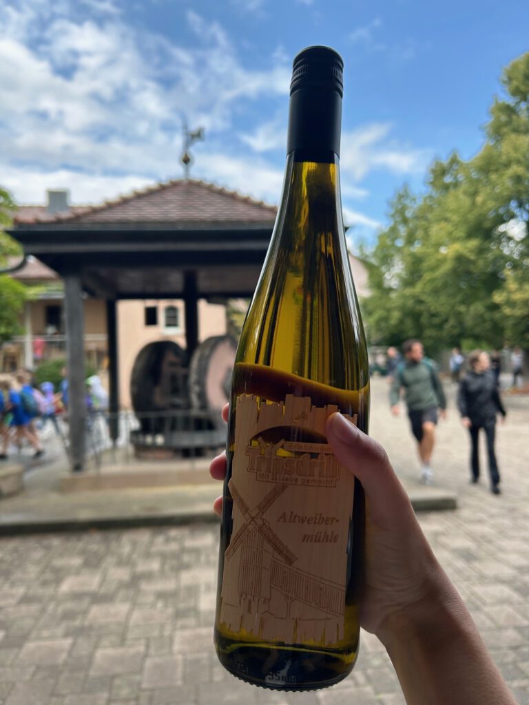 Pretparkhopper tripsdrill wijnfles